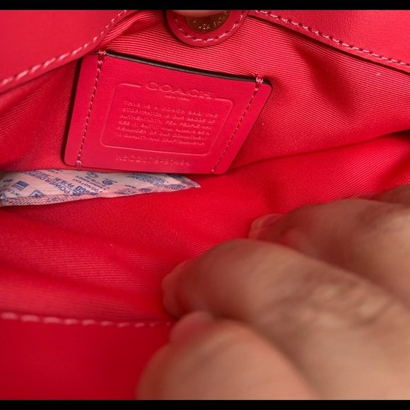 Coach Mini Lillie Carryall - Picture 6 of 8